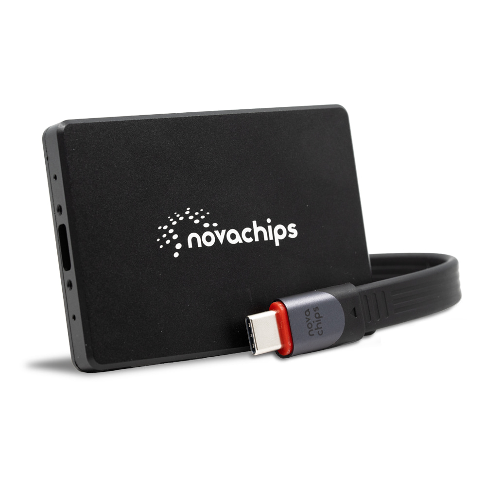 노바칩스 NM665C04T0TU1 EXPRESS 시리즈 포터블 SSD 4TB
