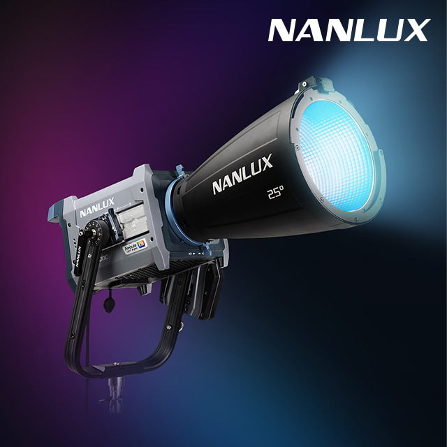 난룩스 이보크600C 방송 영상 LED 지속광 RGB 컬러 촬영 조명 EVOKE600C
