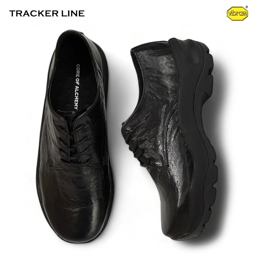 tracker vitage derby black