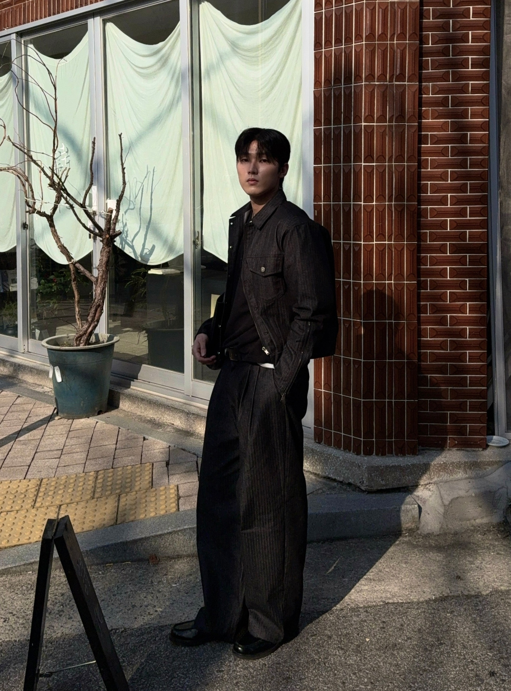 코트 모델 착용 이미지-S2L17