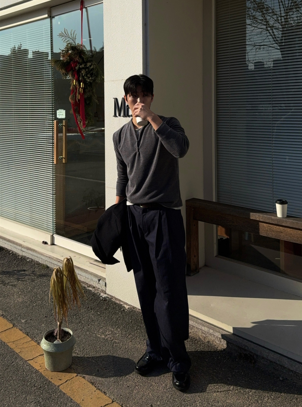 코트 모델 착용 이미지-S2L39