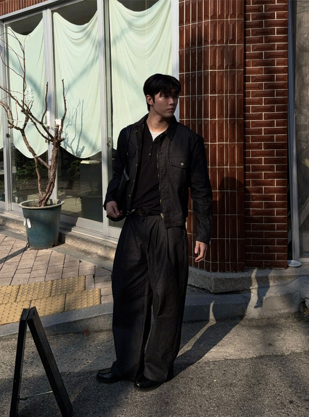 코트 모델 착용 이미지-S2L13