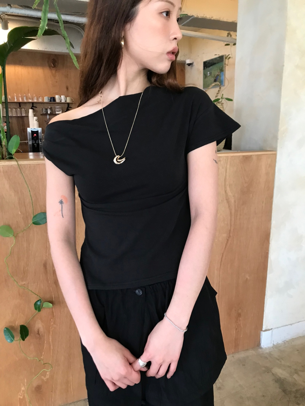 드레스 모델 착용 이미지-S1L6