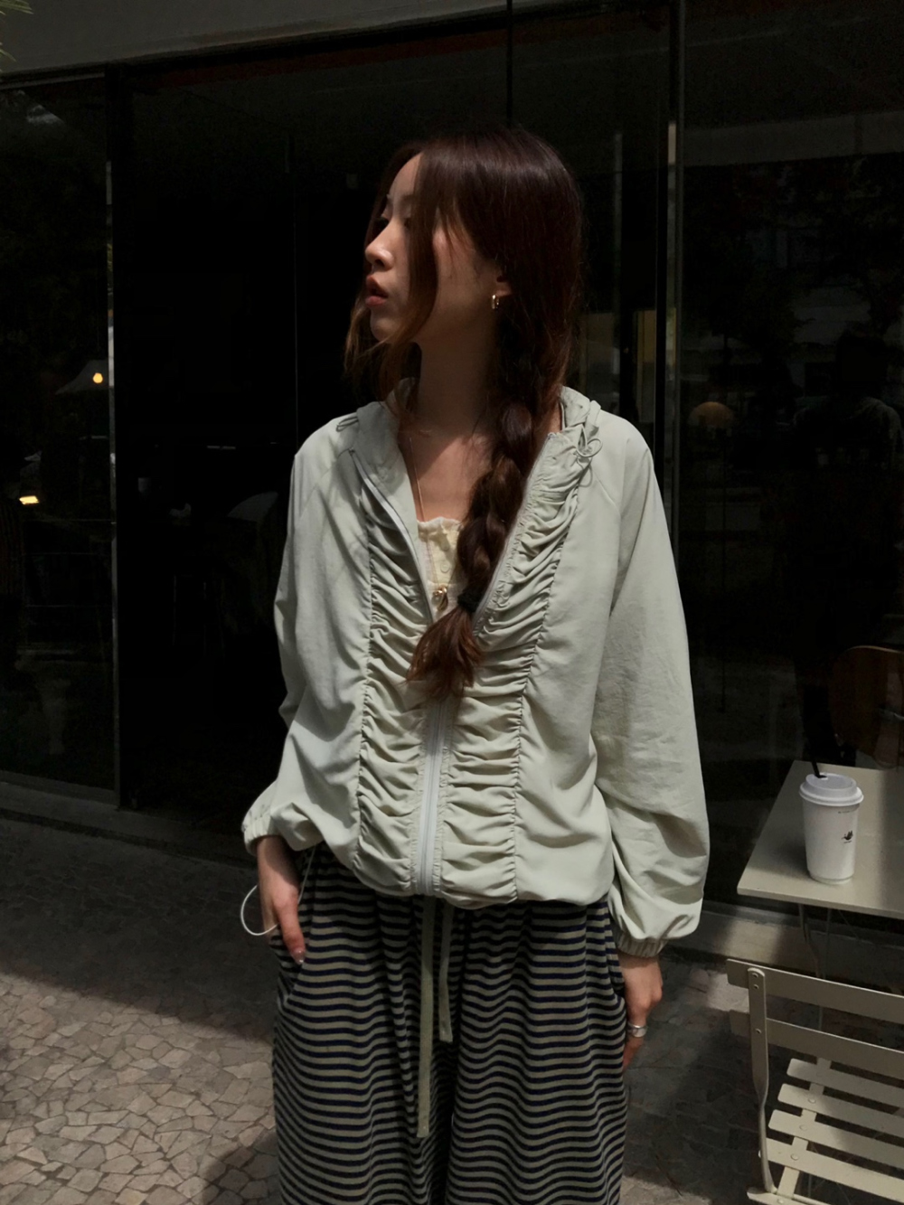 긴팔 티셔츠 모델 착용 이미지-S1L27