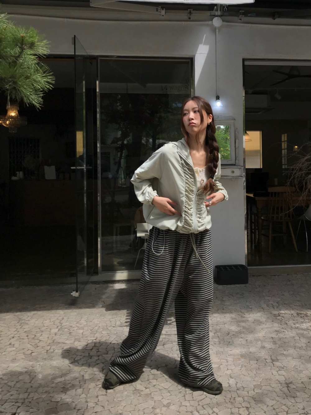 드레스 모델 착용 이미지-S1L7