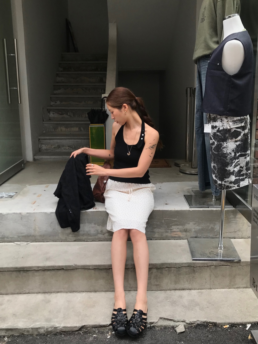 드레스 모델 착용 이미지-S1L23