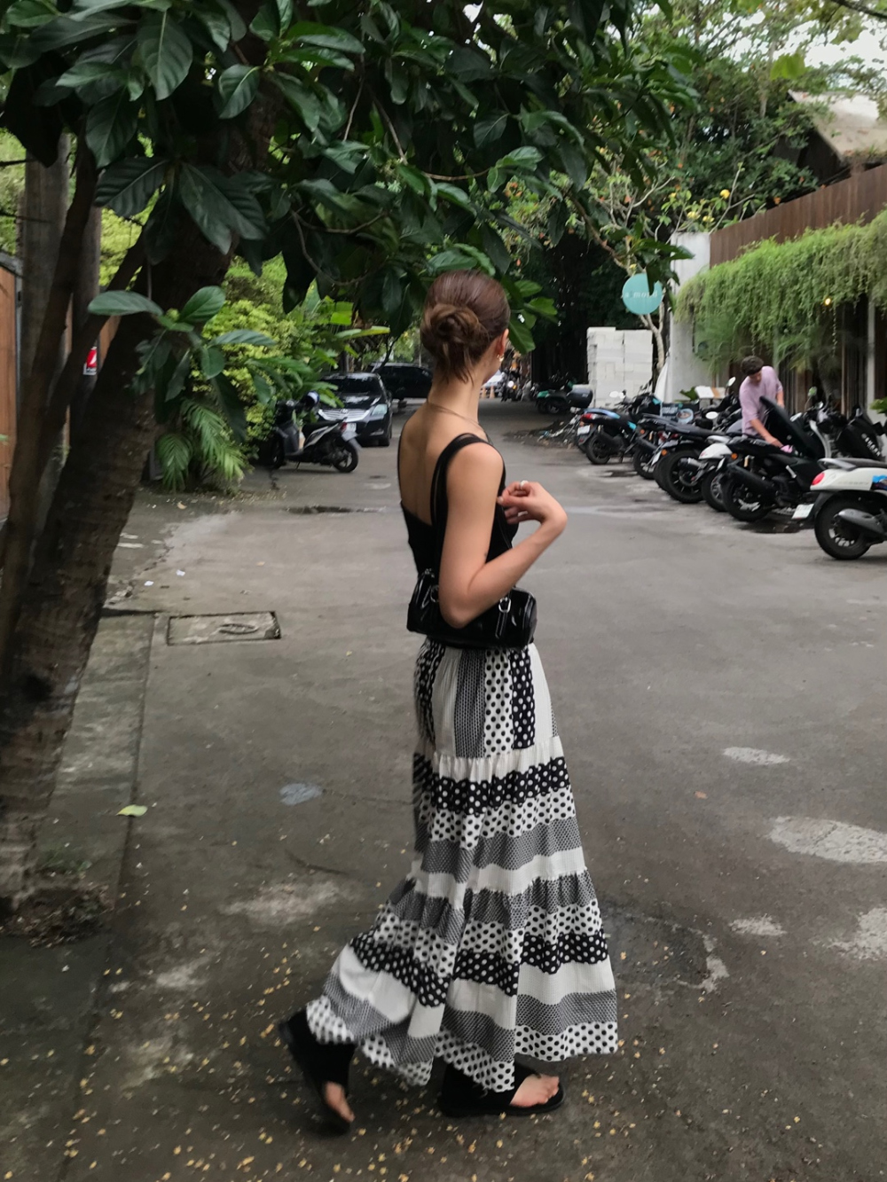 드레스 모델 착용 이미지-S1L20