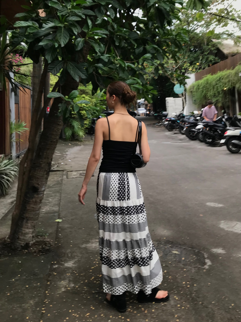 드레스 모델 착용 이미지-S1L25