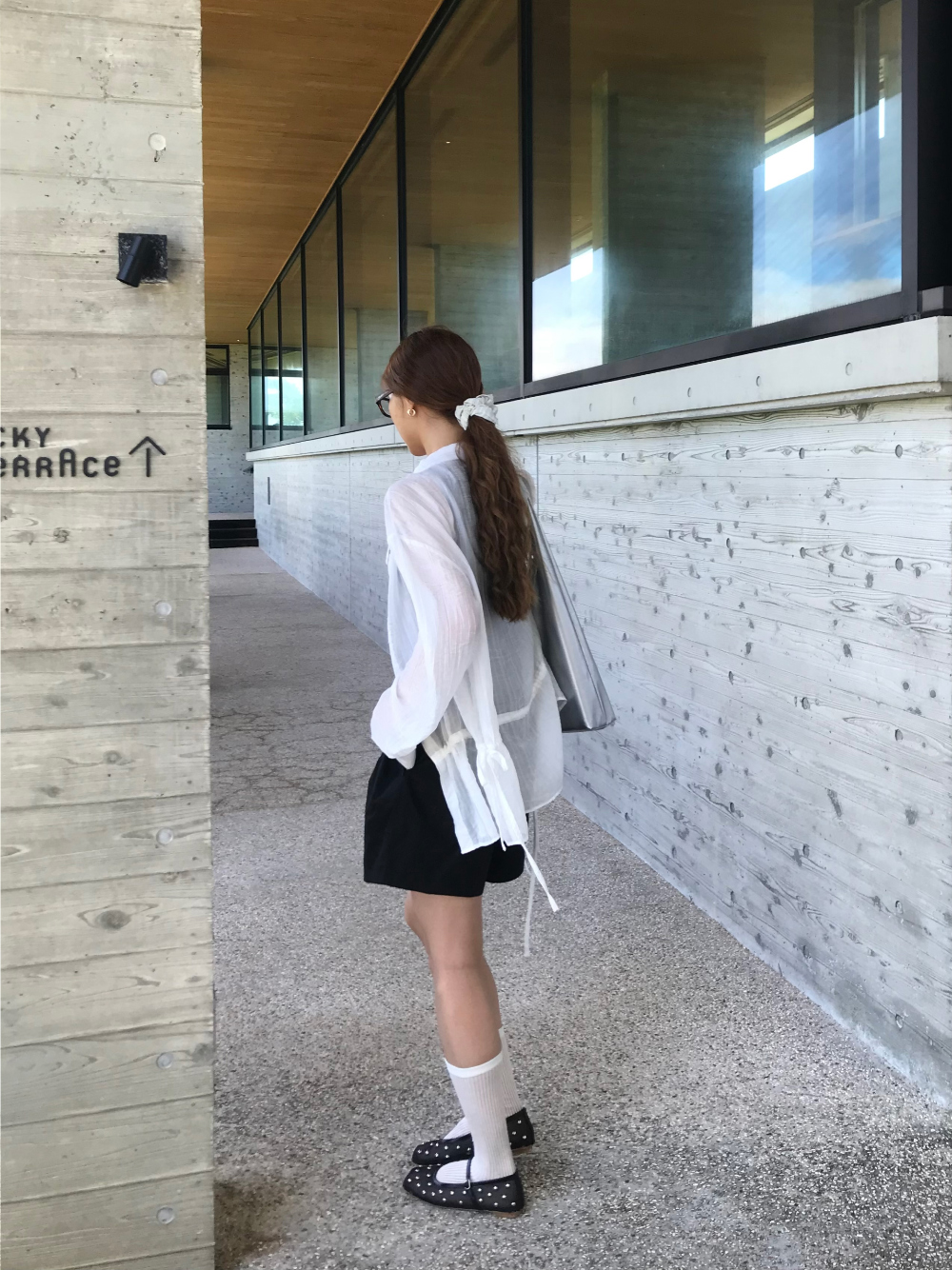 드레스 모델 착용 이미지-S1L22