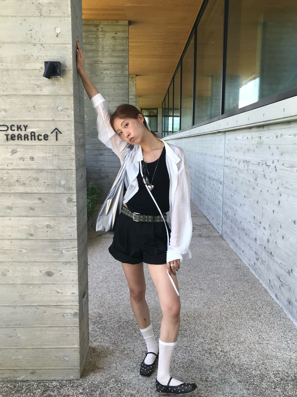 드레스 모델 착용 이미지-S1L34
