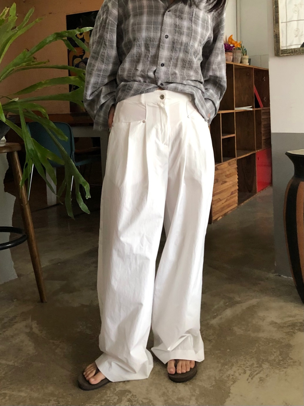 드레스 모델 착용 이미지-S1L4