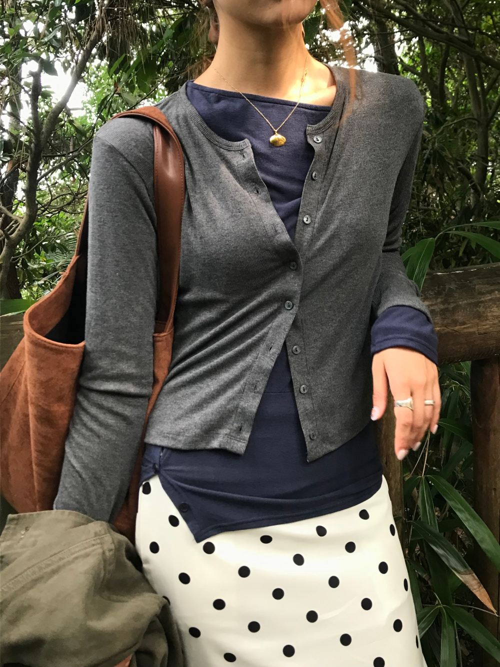 카디건 모델 착용 이미지-S1L19