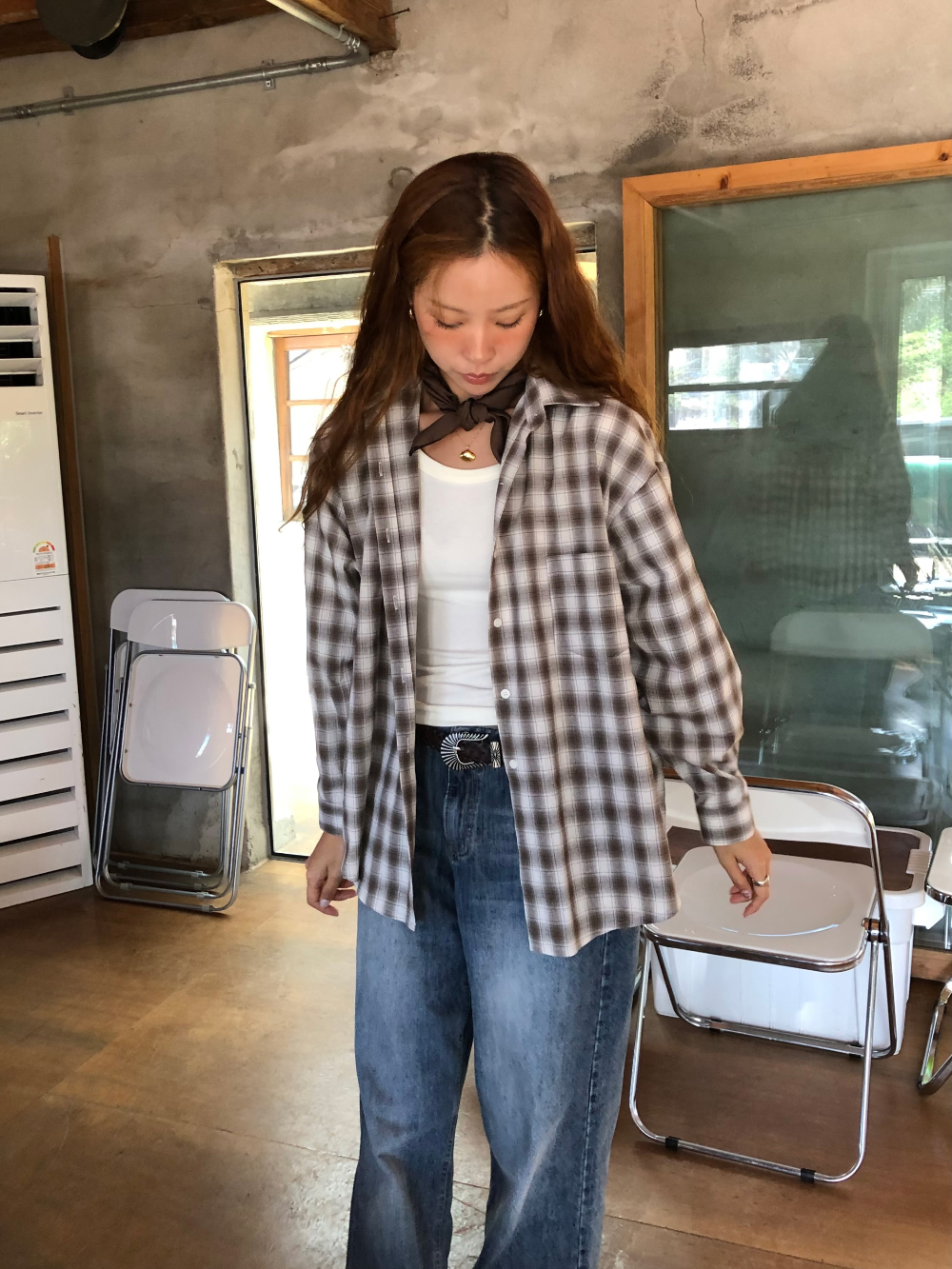 블라우스 모델 착용 이미지-S1L34