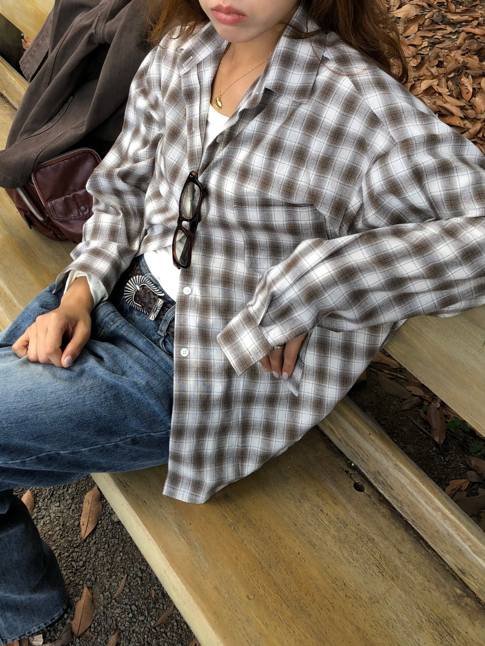 블라우스 모델 착용 이미지-S1L28