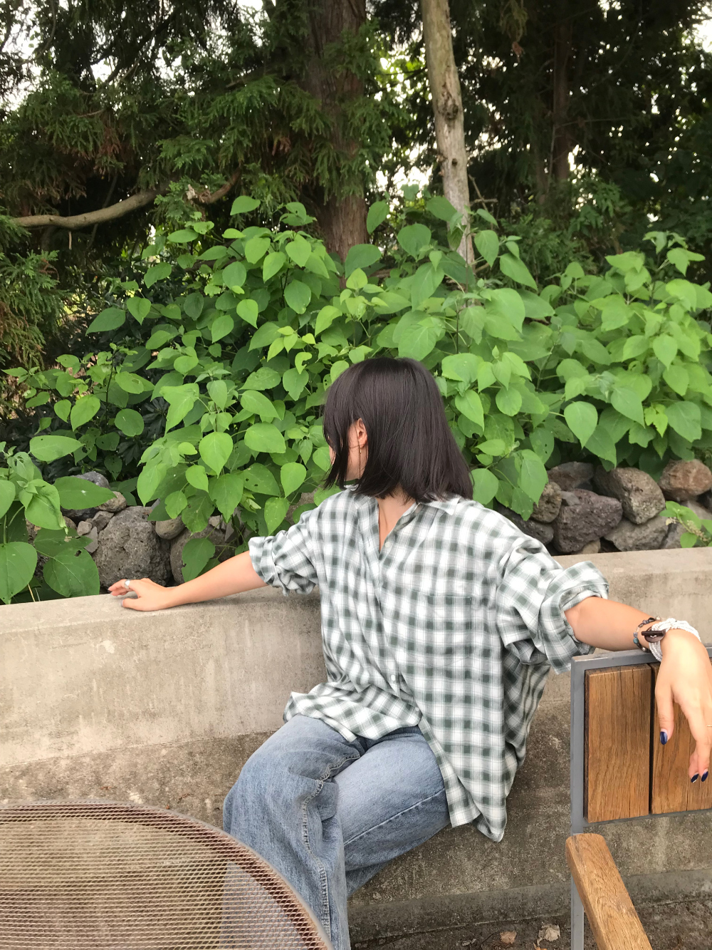 블라우스 모델 착용 이미지-S1L55