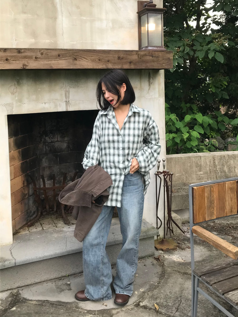 블라우스 모델 착용 이미지-S1L50