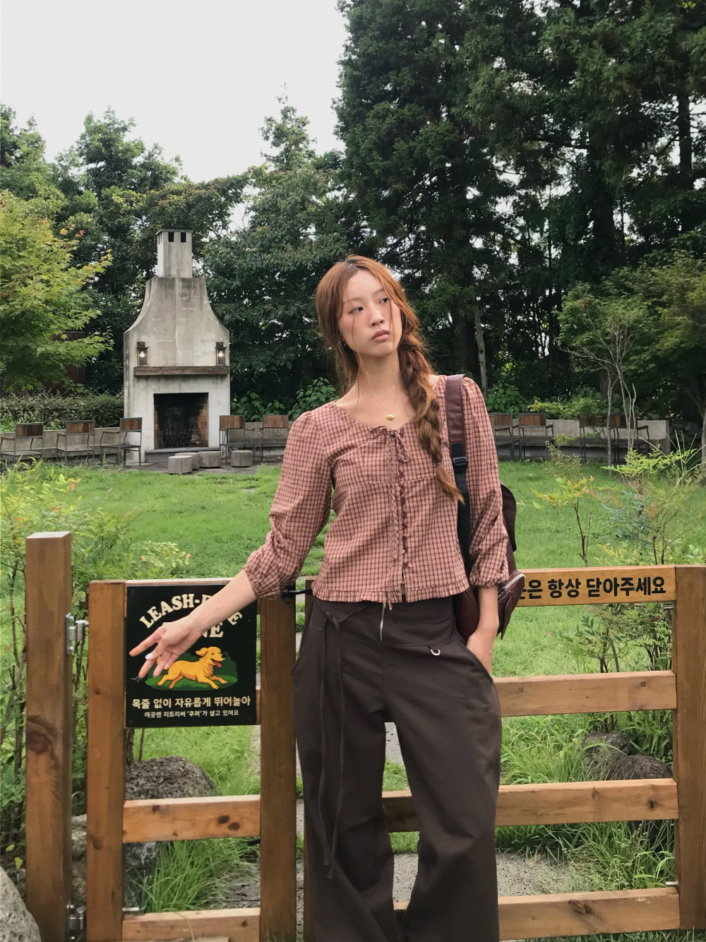 블라우스 모델 착용 이미지-S1L27