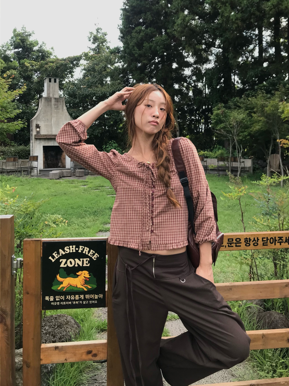 블라우스 모델 착용 이미지-S1L16