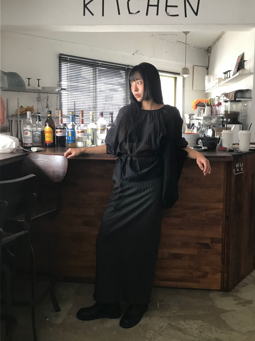 바지 모델 착용 이미지-S1L33