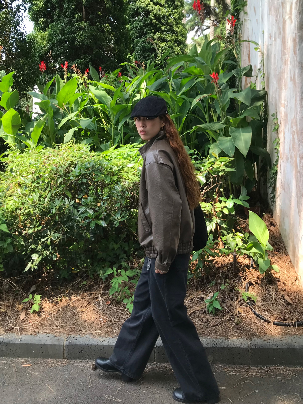 블라우스 모델 착용 이미지-S1L49