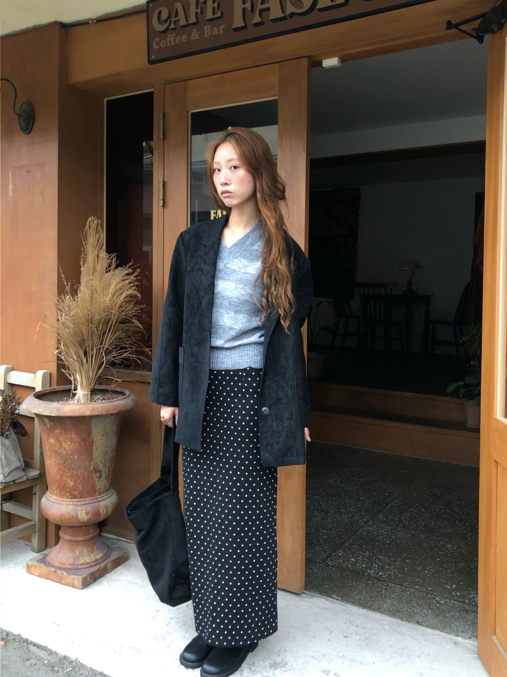 코트 모델 착용 이미지-S1L34