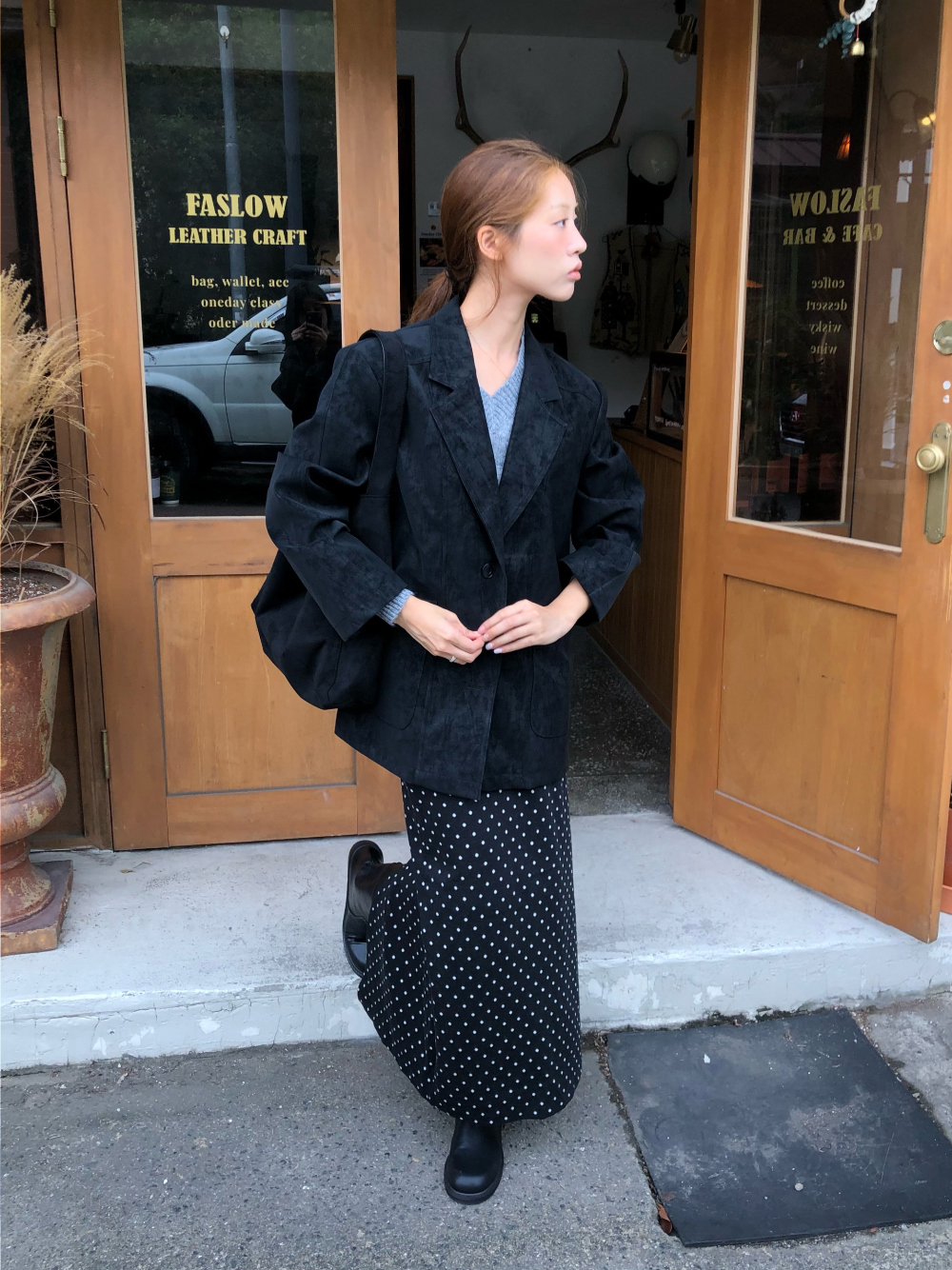 코트 모델 착용 이미지-S1L29