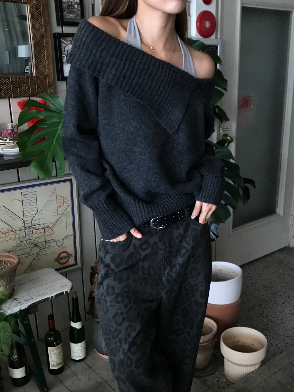 긴팔 티셔츠 모델 착용 이미지-S1L54