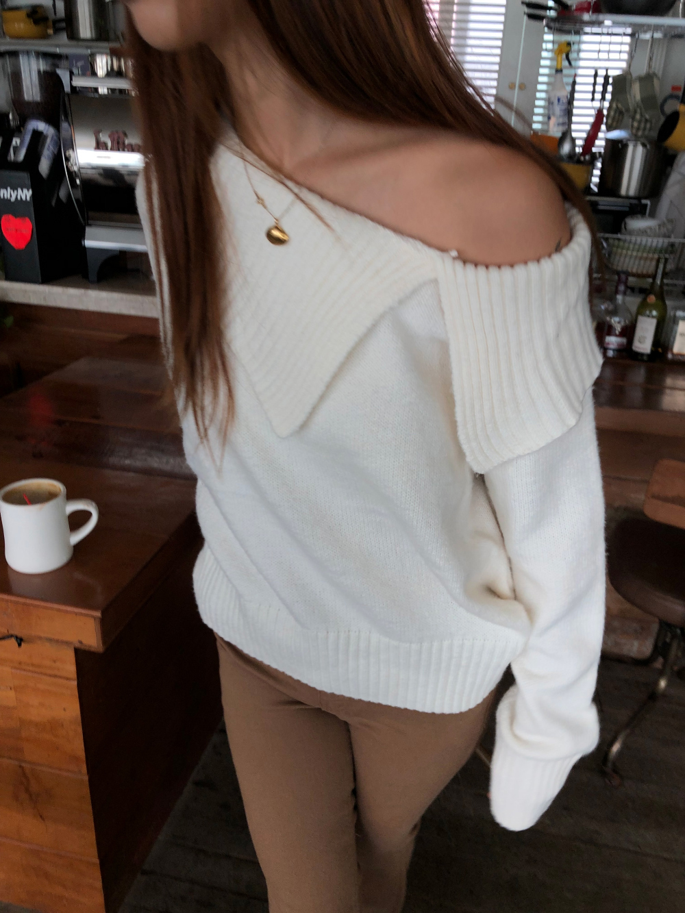 긴팔 티셔츠 모델 착용 이미지-S1L60