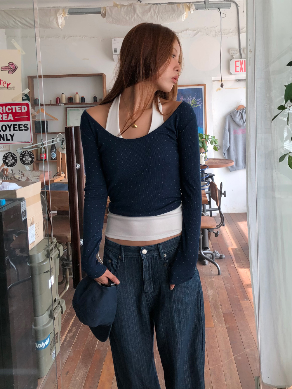 긴팔 티셔츠 모델 착용 이미지-S1L39