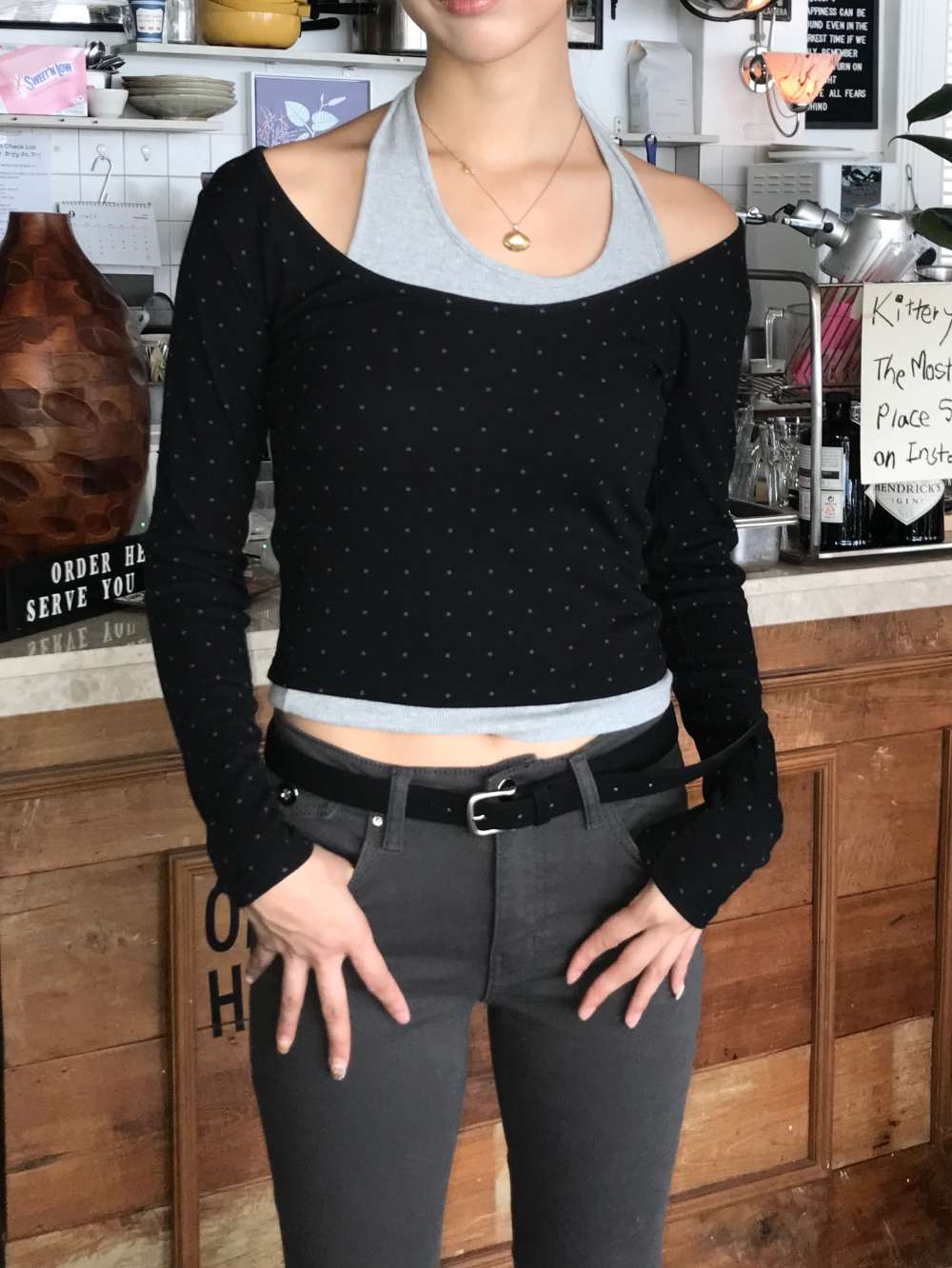 긴팔 티셔츠 모델 착용 이미지-S1L49