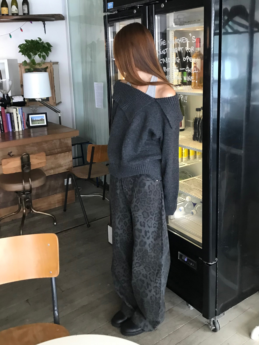 긴팔 티셔츠 모델 착용 이미지-S1L50