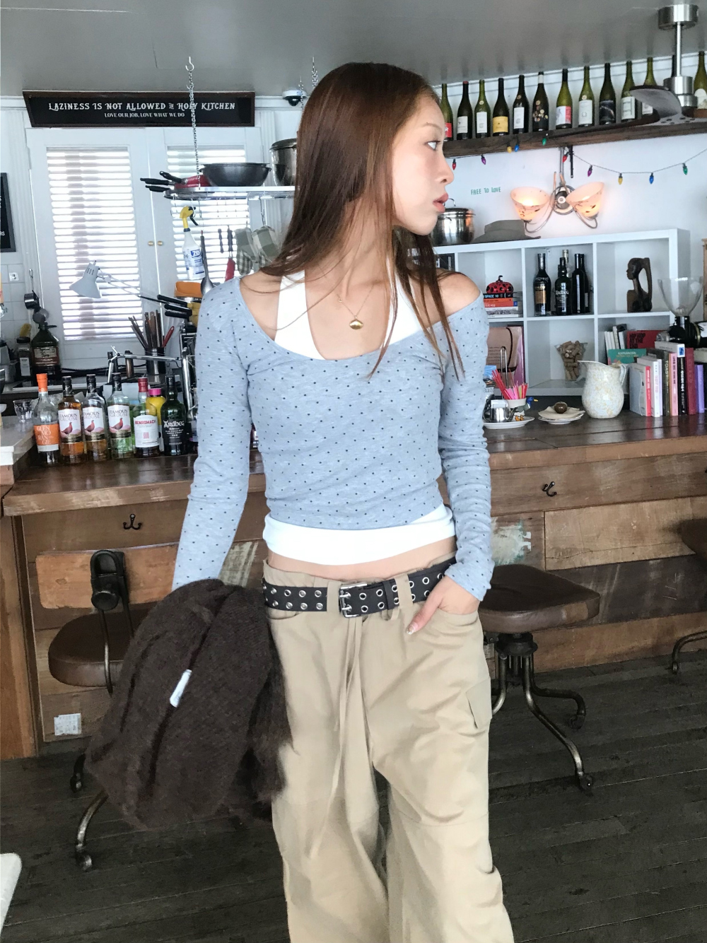 긴팔 티셔츠 모델 착용 이미지-S1L15