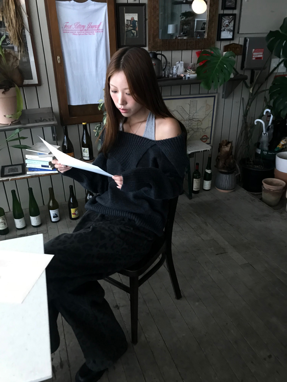 긴팔 티셔츠 모델 착용 이미지-S1L42