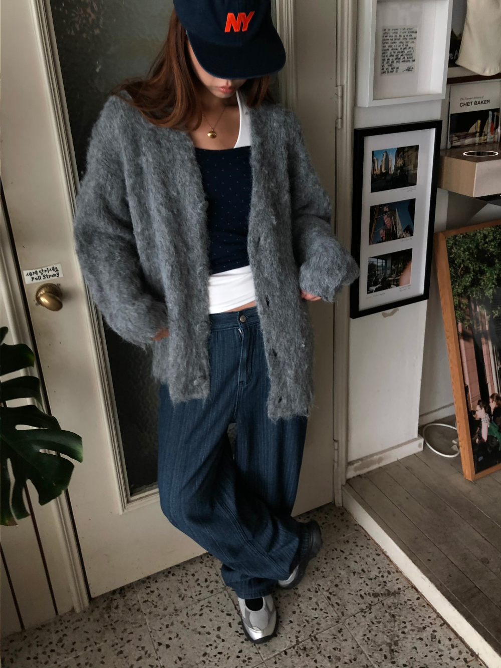 긴팔 티셔츠 모델 착용 이미지-S1L45