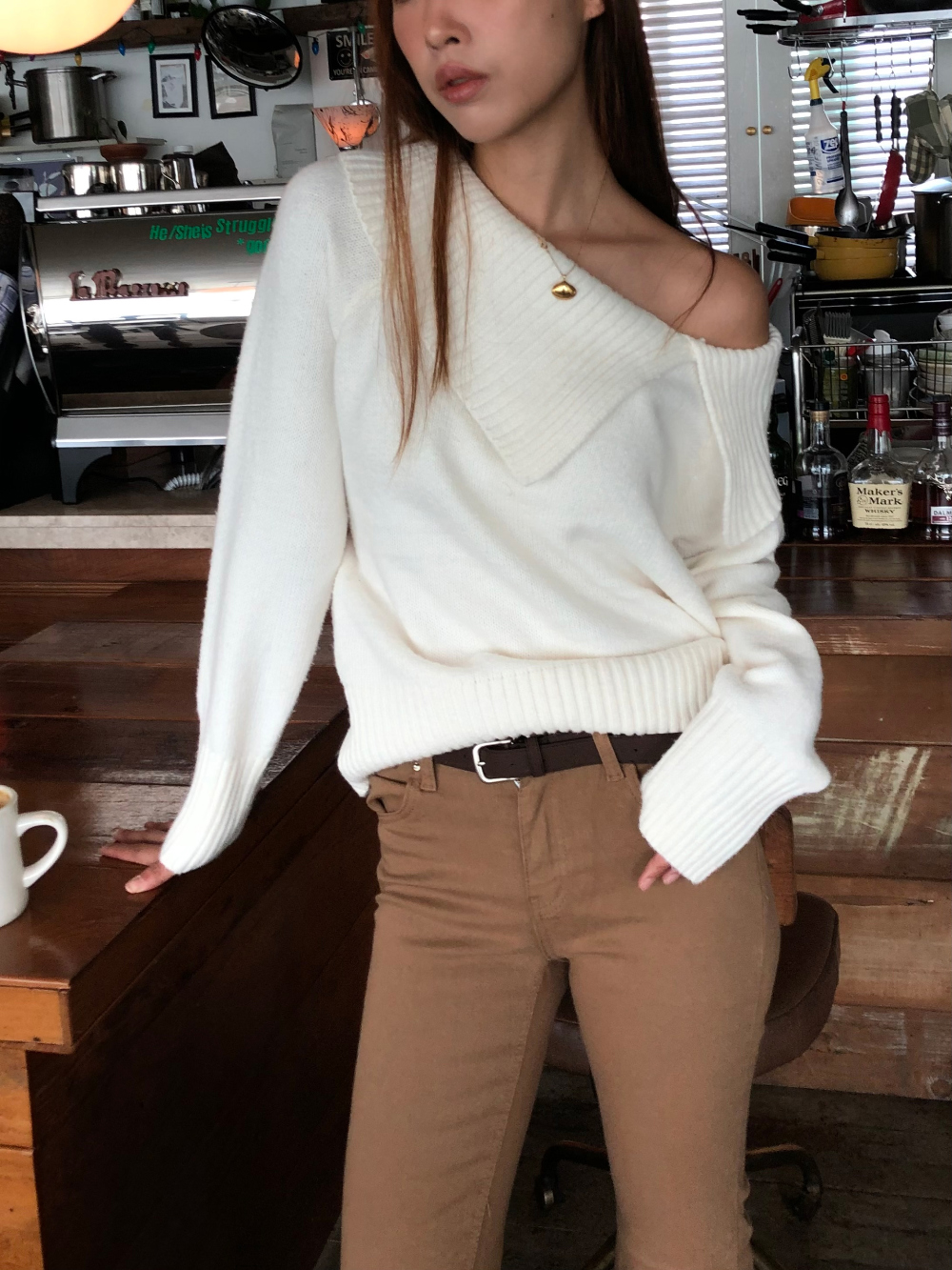 긴팔 티셔츠 모델 착용 이미지-S1L69