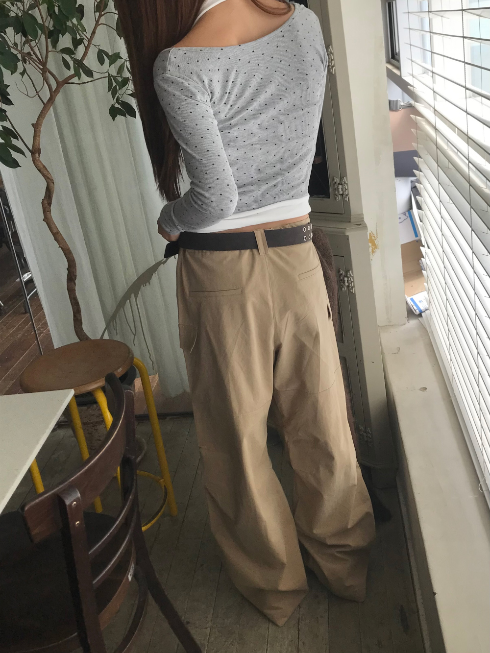 긴팔 티셔츠 모델 착용 이미지-S1L23