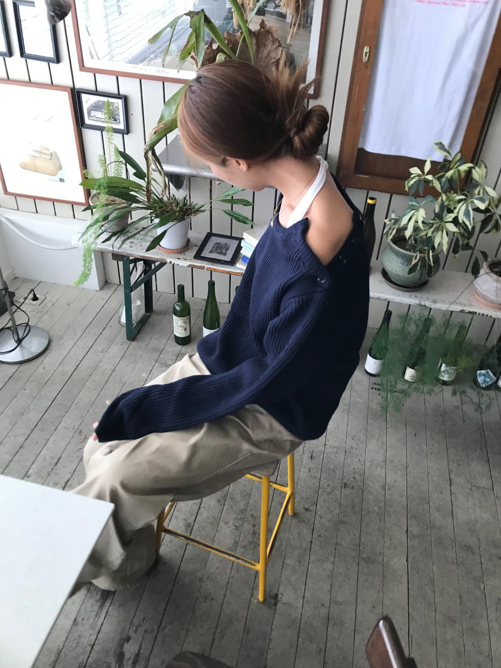 긴팔 티셔츠 모델 착용 이미지-S1L63