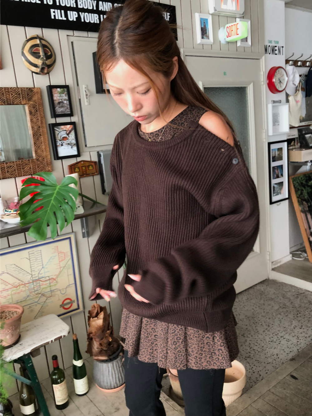 긴팔 티셔츠 모델 착용 이미지-S1L38