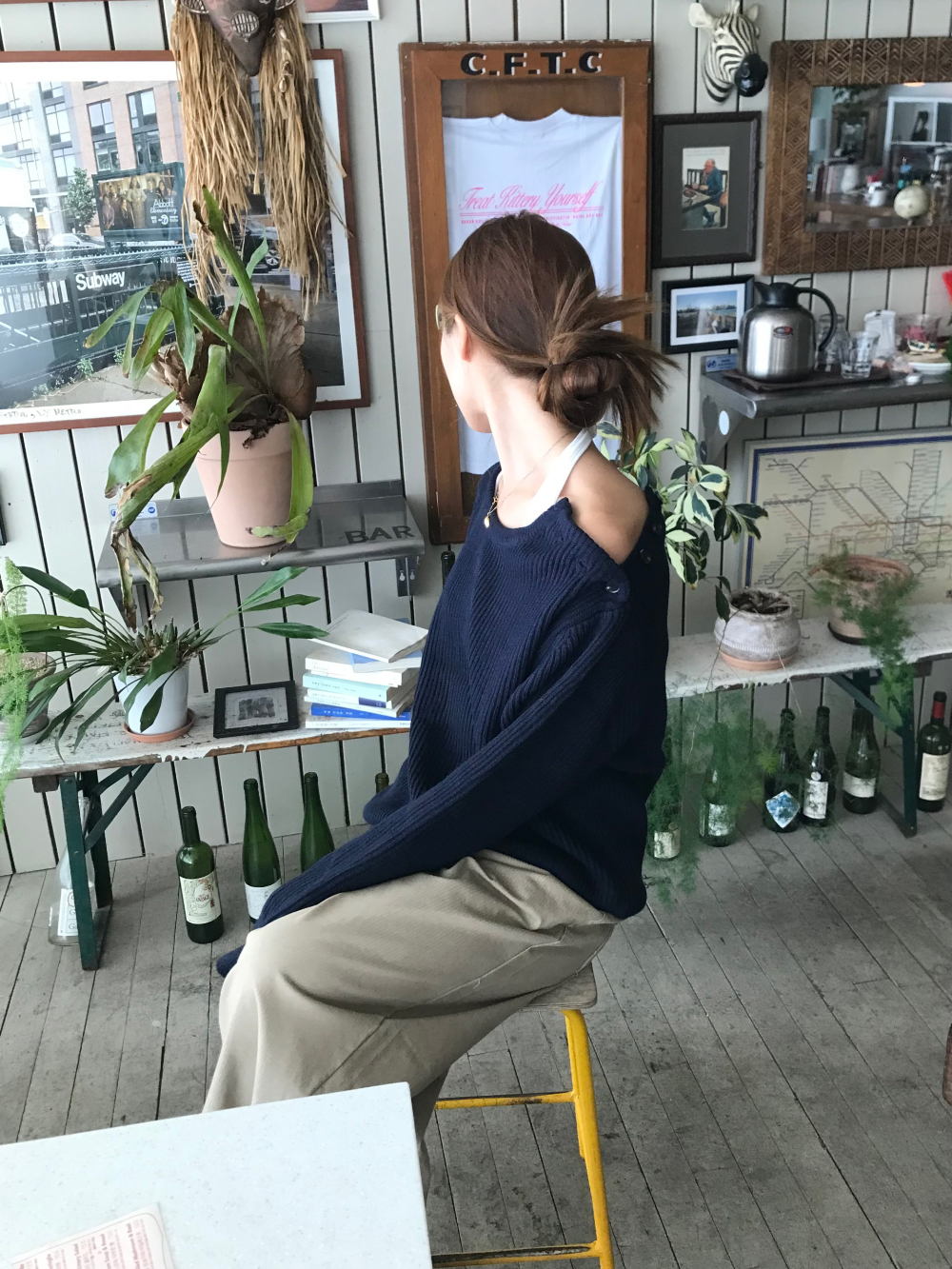 긴팔 티셔츠 모델 착용 이미지-S1L19