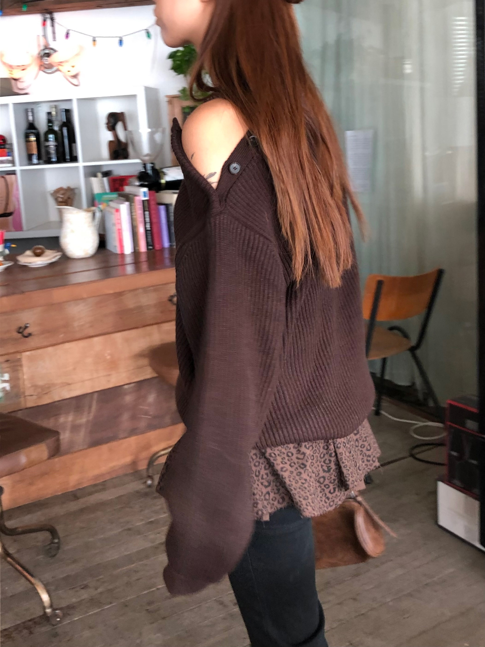 긴팔 티셔츠 모델 착용 이미지-S1L33