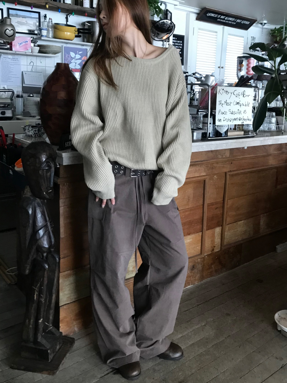 긴팔 티셔츠 모델 착용 이미지-S1L47