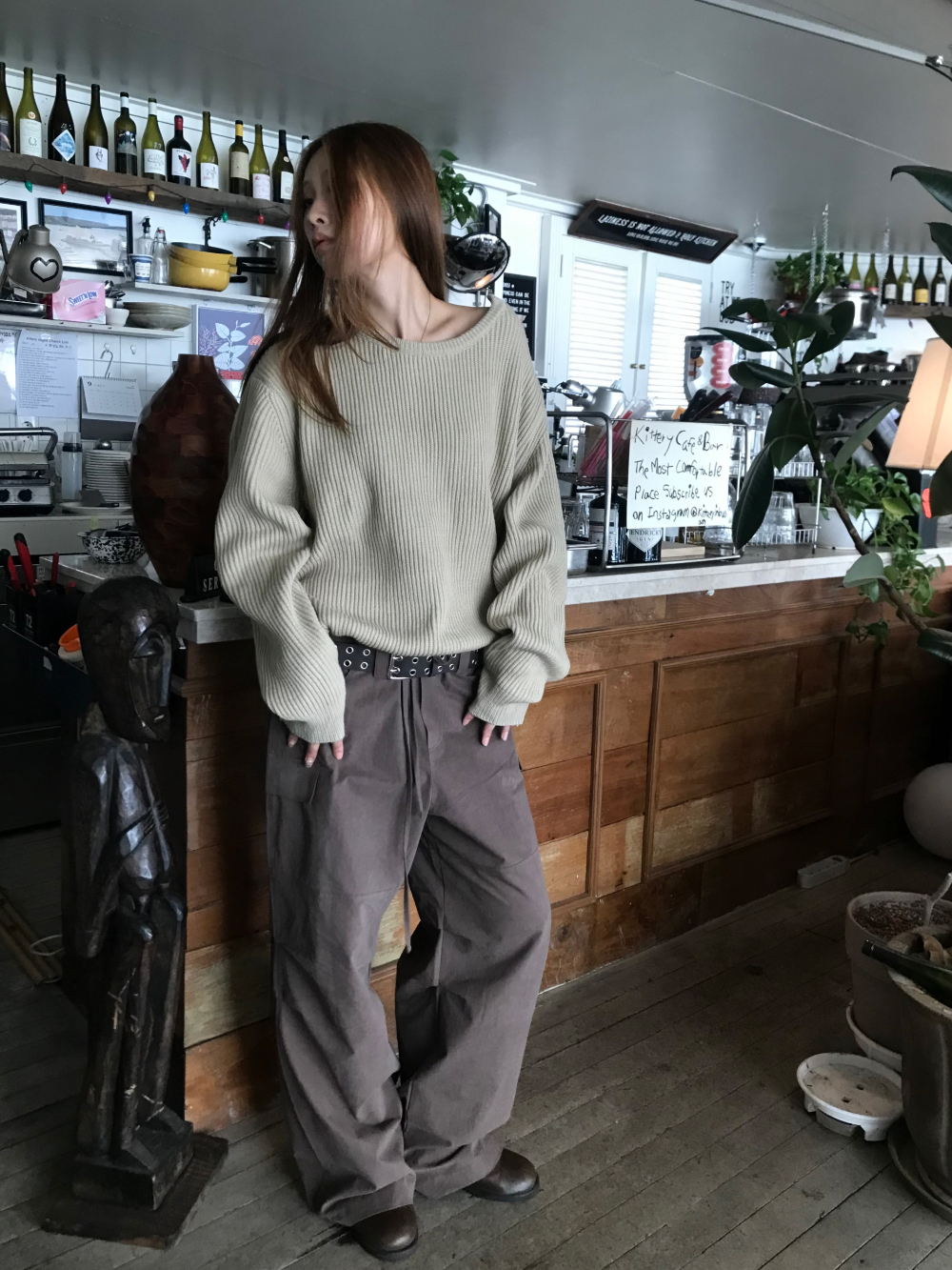 긴팔 티셔츠 모델 착용 이미지-S1L46