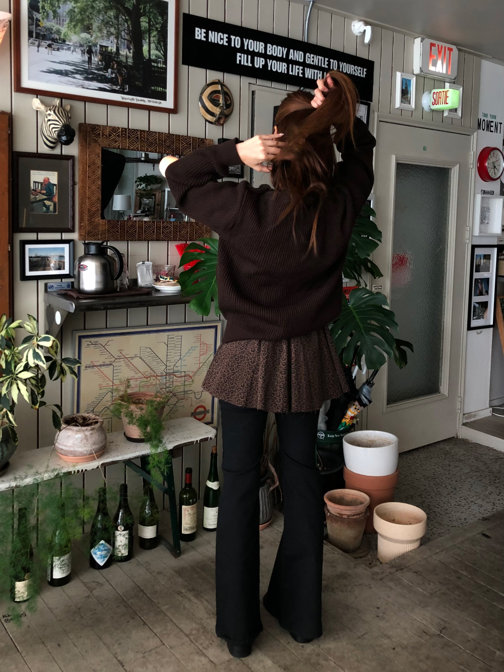 긴팔 티셔츠 모델 착용 이미지-S1L41