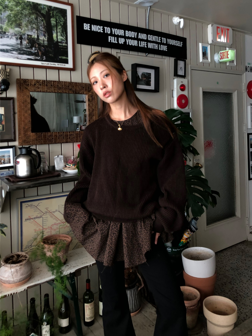 긴팔 티셔츠 모델 착용 이미지-S1L27