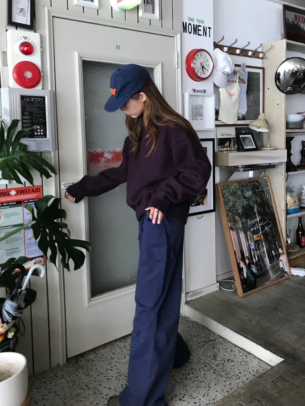 긴팔 티셔츠 모델 착용 이미지-S1L30