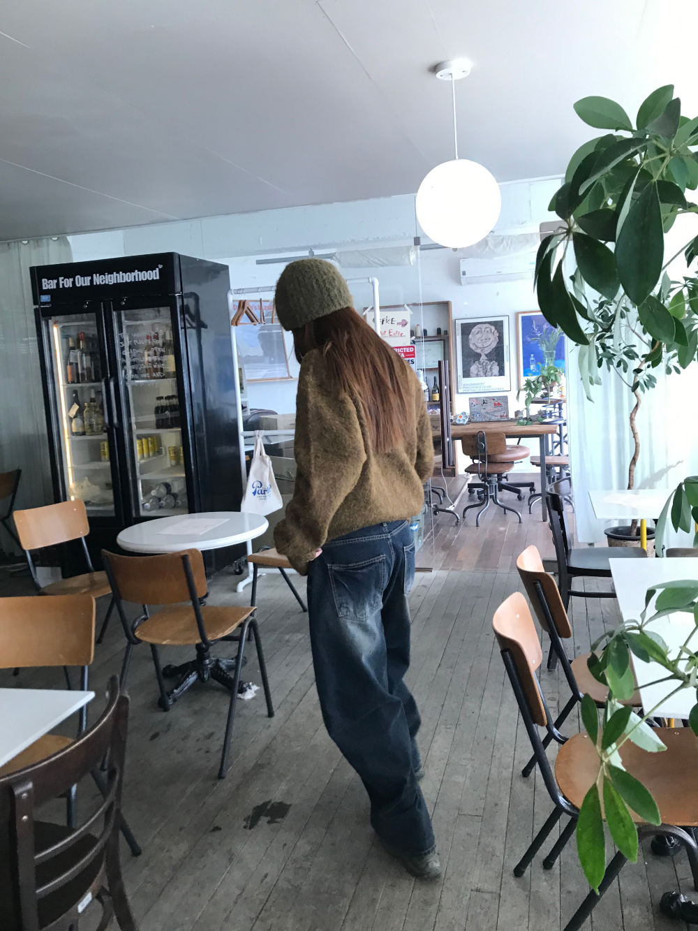 긴팔 티셔츠 모델 착용 이미지-S1L23