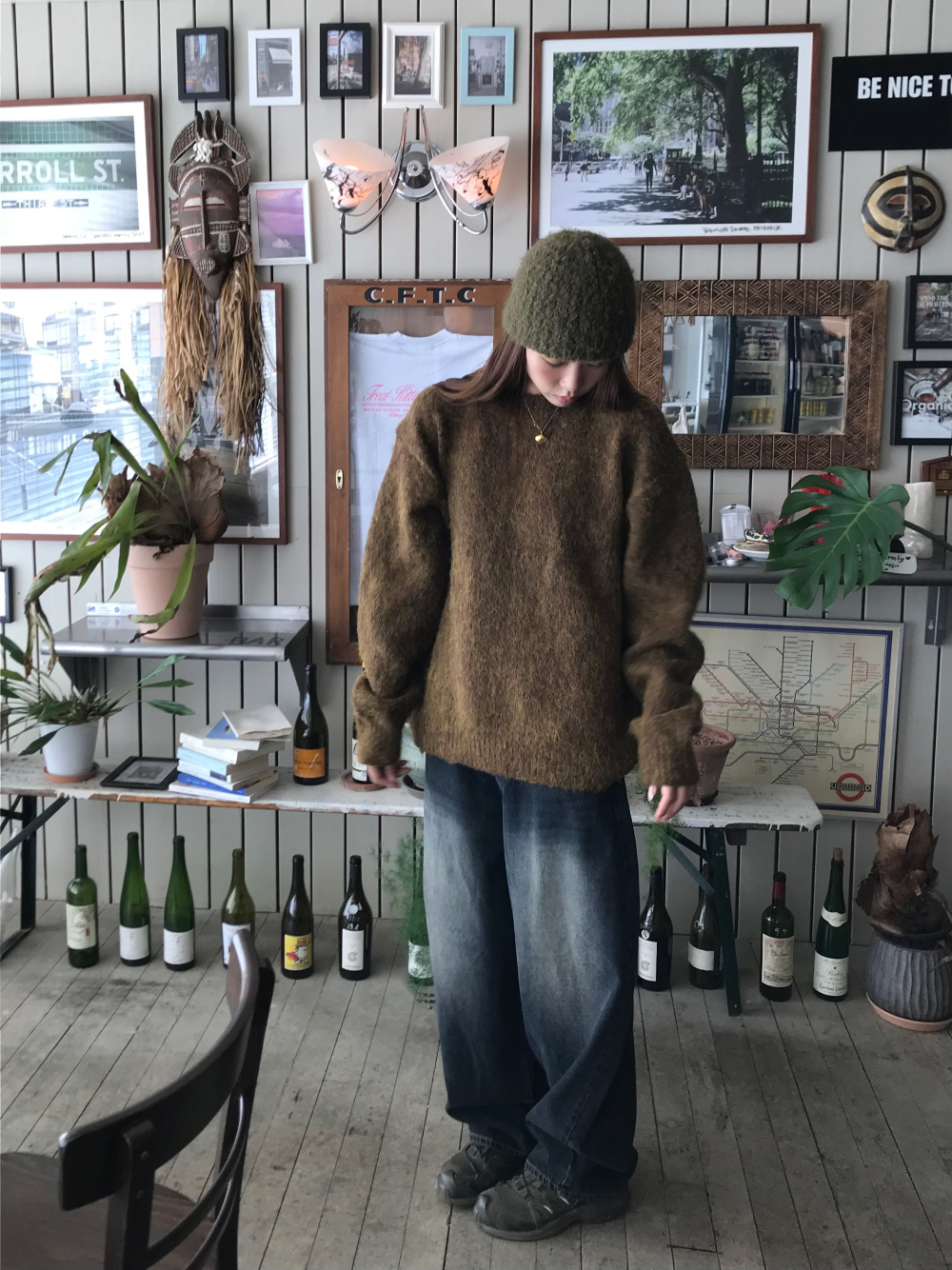 긴팔 티셔츠 모델 착용 이미지-S1L26