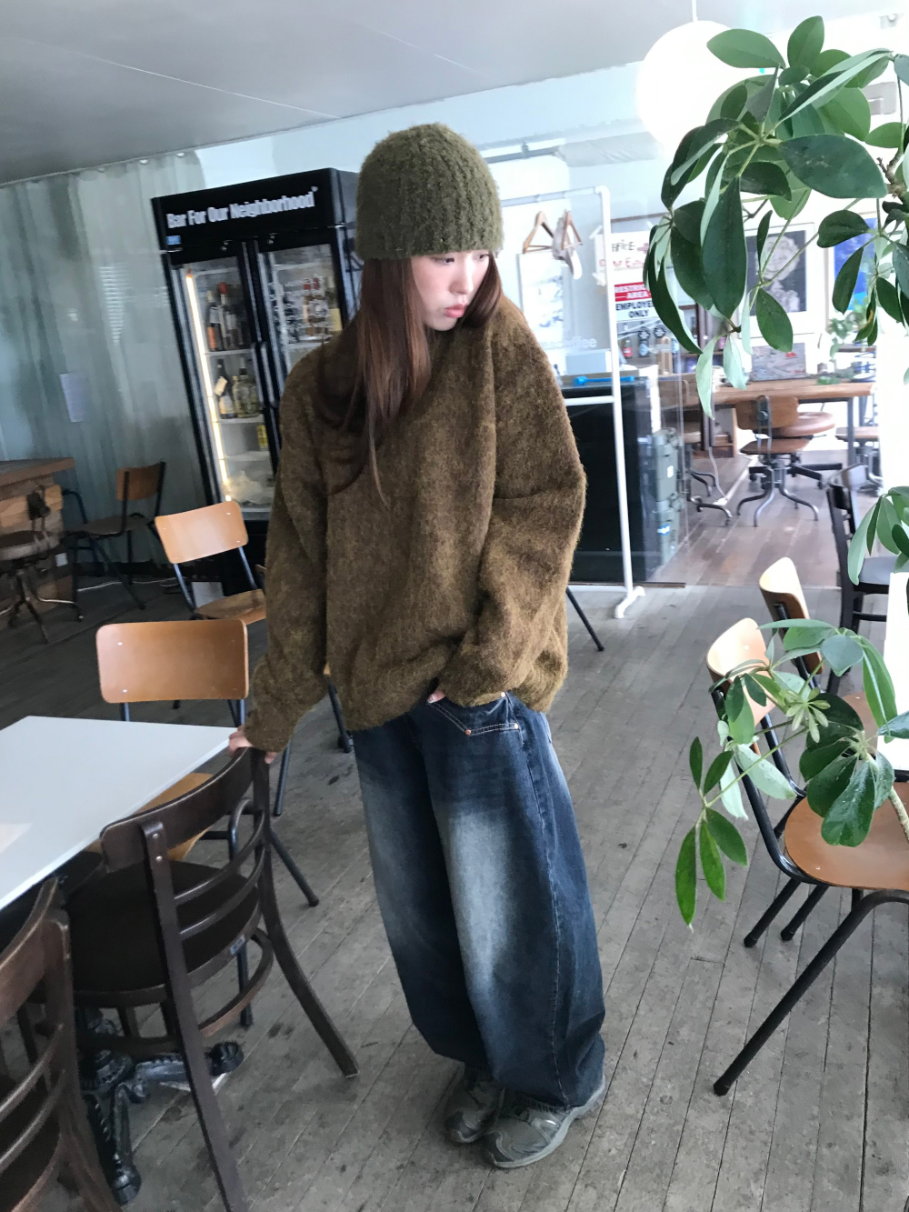 긴팔 티셔츠 모델 착용 이미지-S1L25