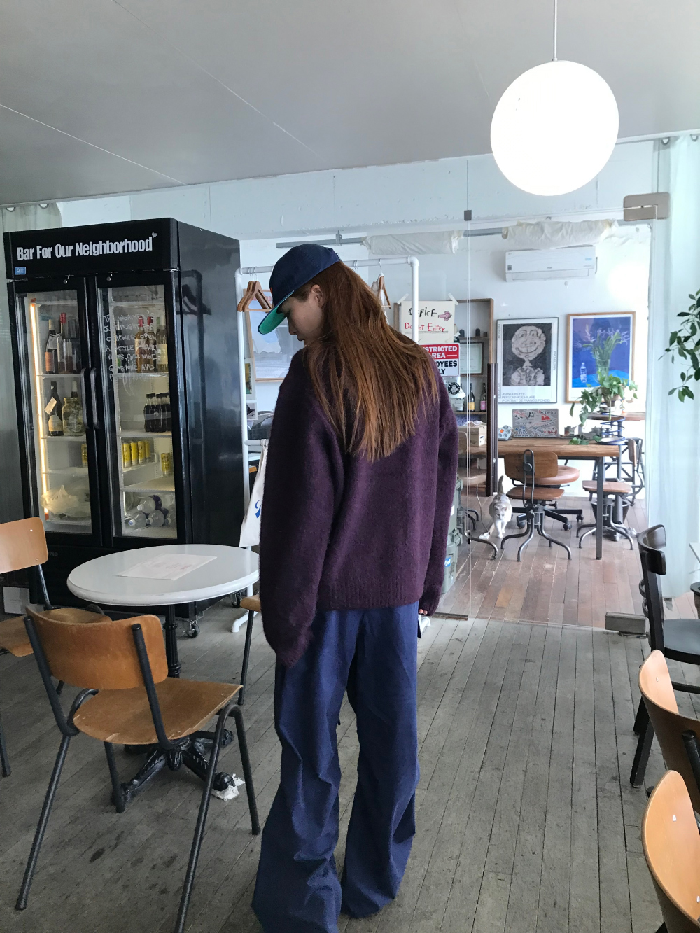 긴팔 티셔츠 모델 착용 이미지-S1L37