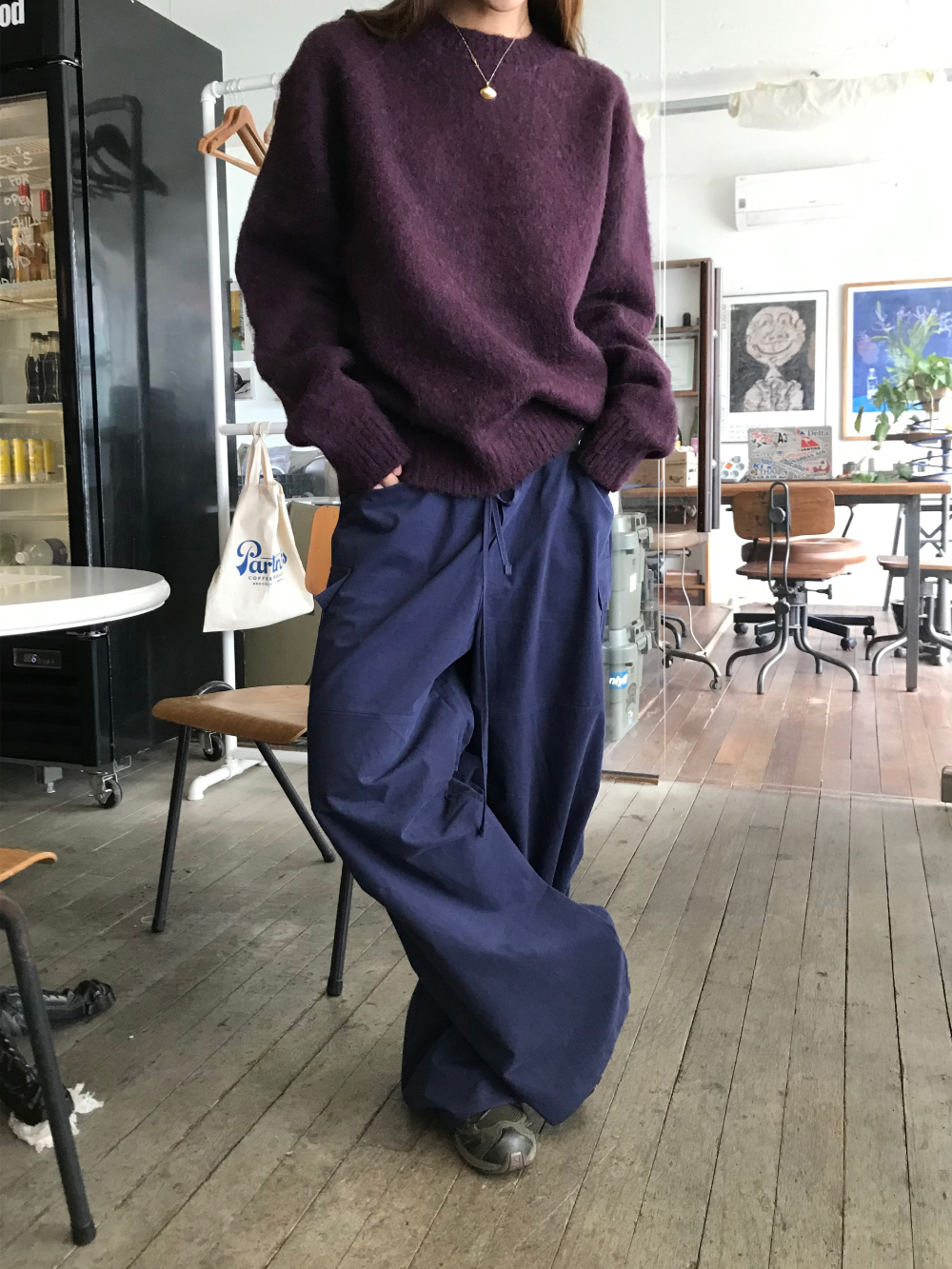 긴팔 티셔츠 모델 착용 이미지-S1L35